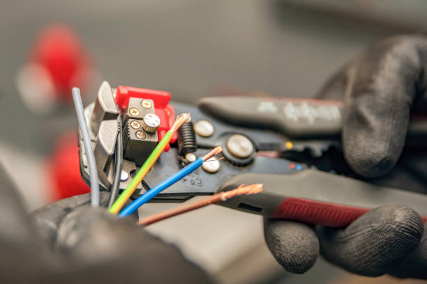 Best Circuit Breaker Repair  in Miami, AZ
